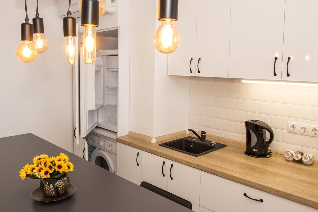 Studio L By Mrg Apartments Bucureşti Ngoại thất bức ảnh