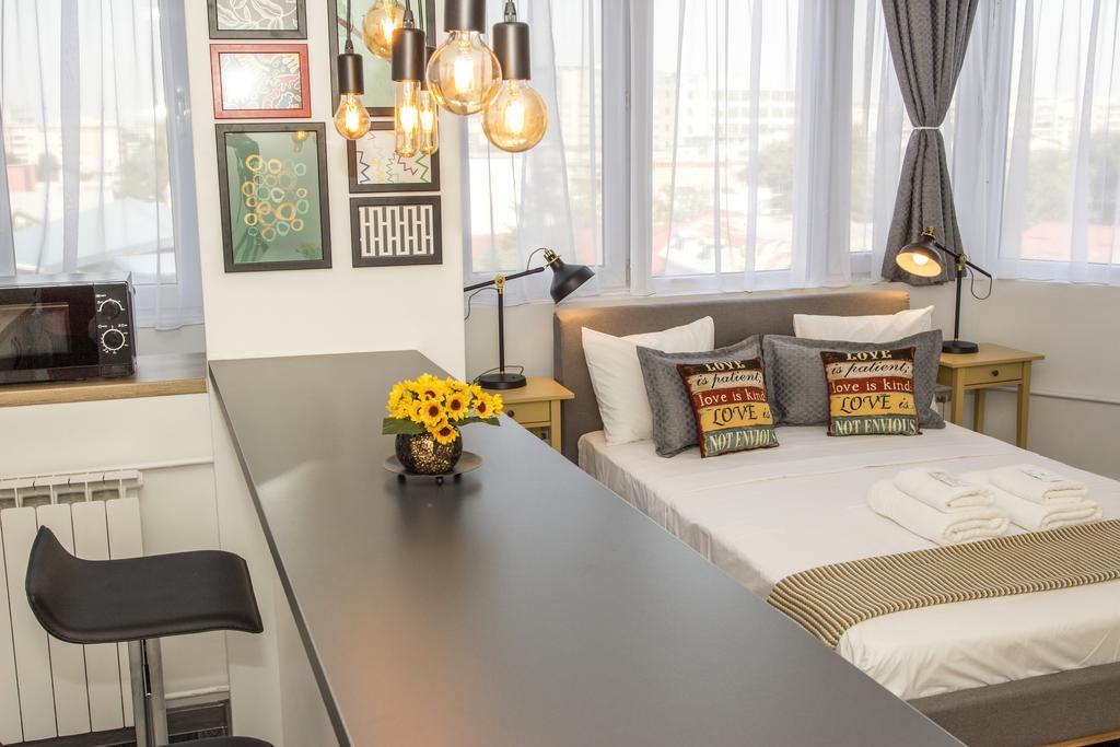Studio L By Mrg Apartments Bucureşti Ngoại thất bức ảnh