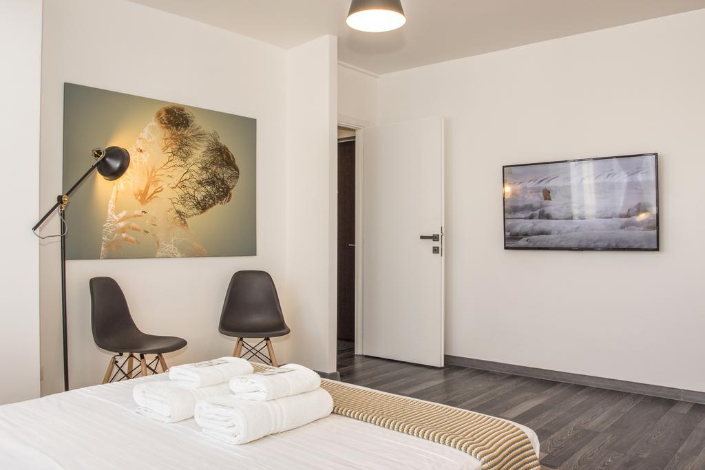 Studio L By Mrg Apartments Bucureşti Ngoại thất bức ảnh