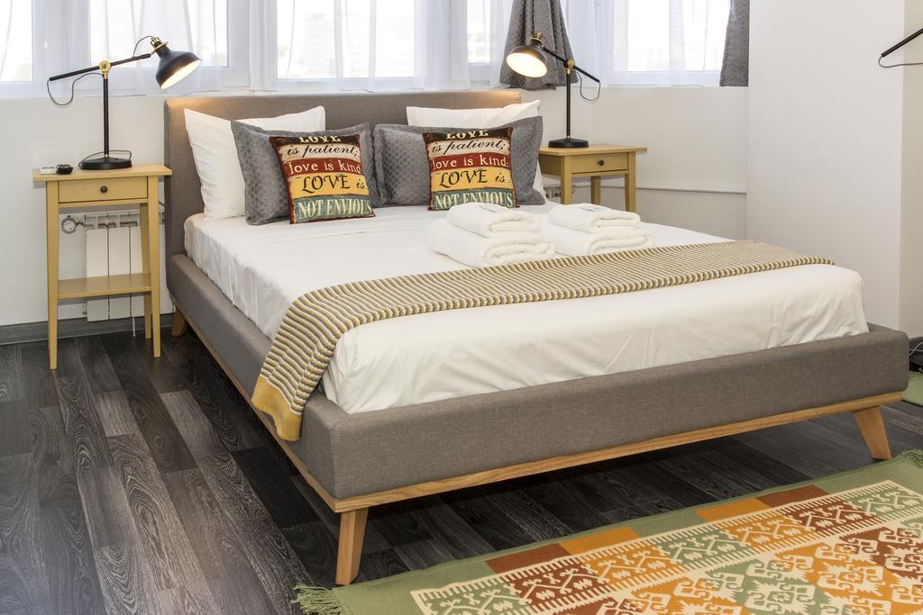 Studio L By Mrg Apartments Bucureşti Ngoại thất bức ảnh