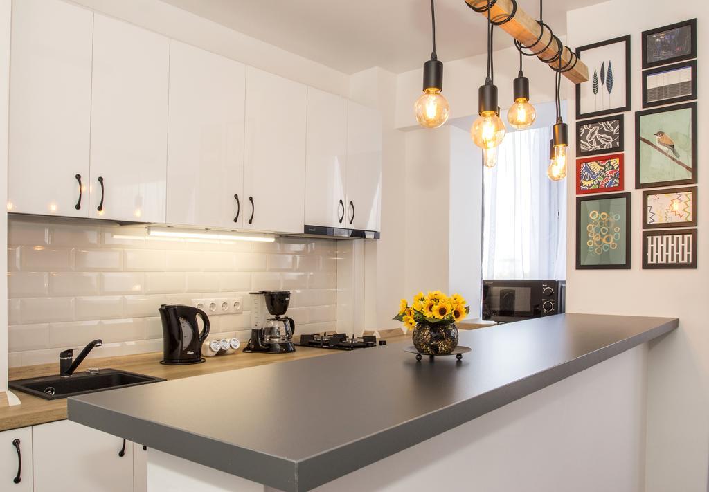 Studio L By Mrg Apartments Bucureşti Ngoại thất bức ảnh
