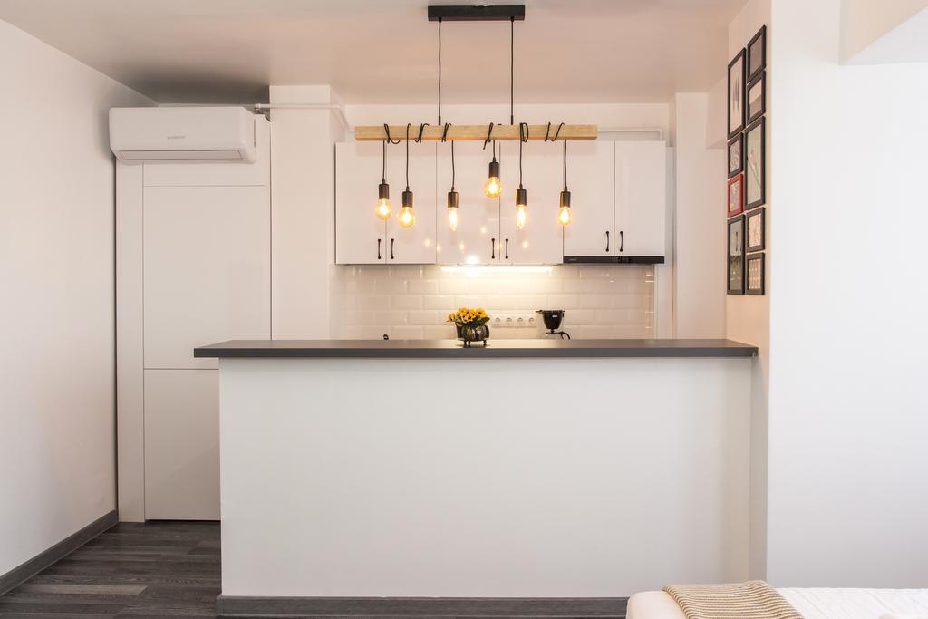 Studio L By Mrg Apartments Bucureşti Ngoại thất bức ảnh